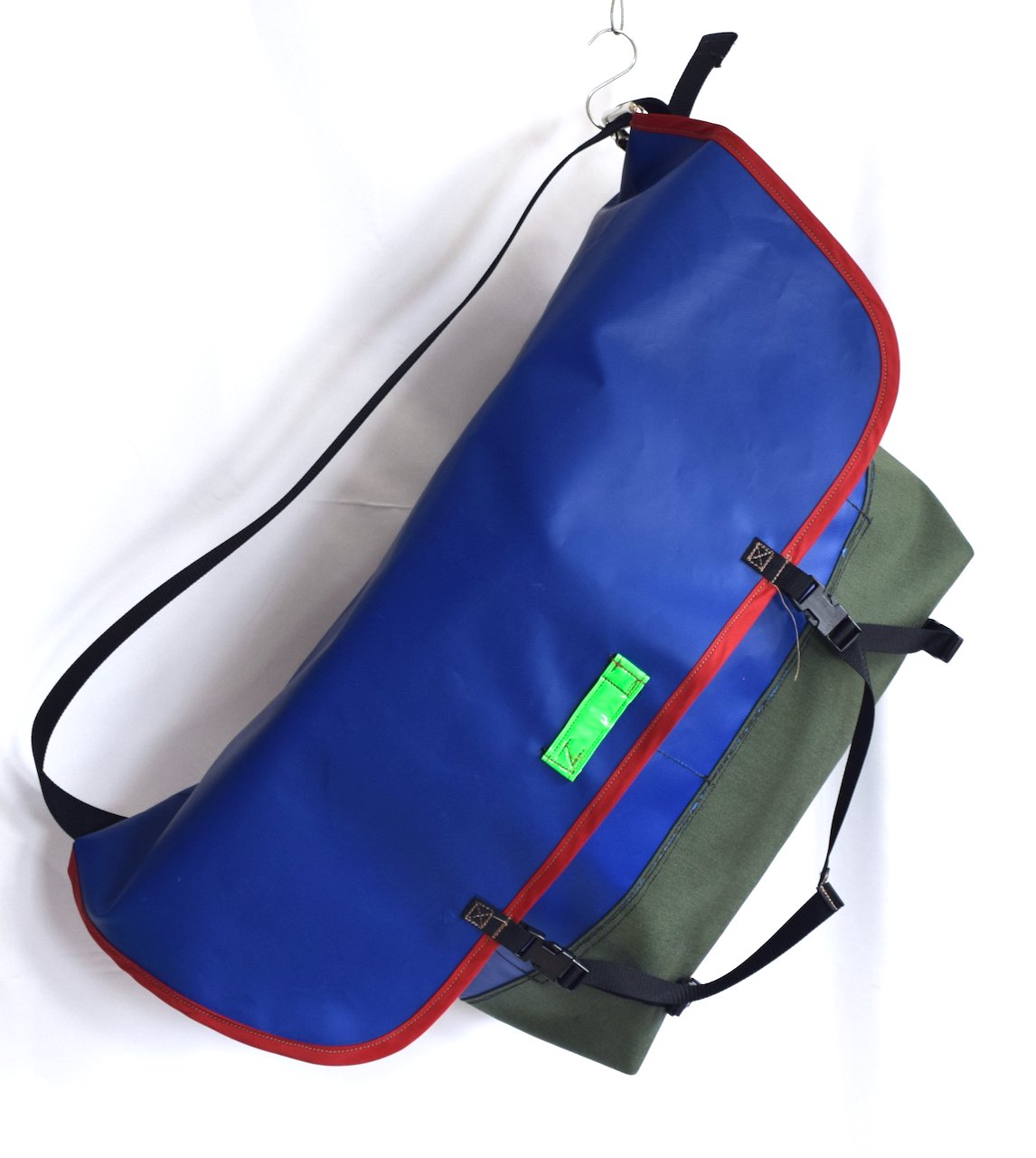 ZO BAGS Xlarge size Messenger Bag MADE IN SAN FRANCISCO USA