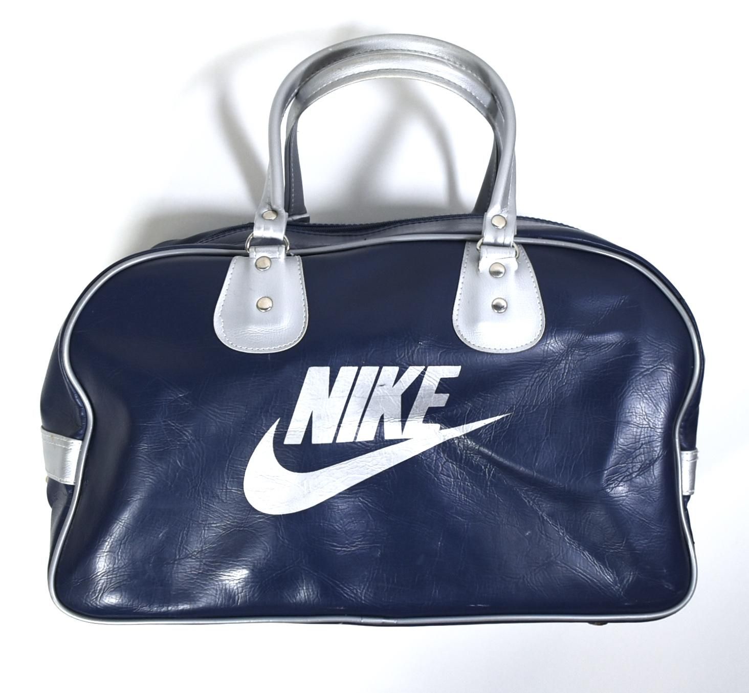 70s NIKE Swoosh logo boston bag MADE IN HONG KONG Navy 70s NIKE Swoosh logo boston bag MADE IN HONG KONG Navy