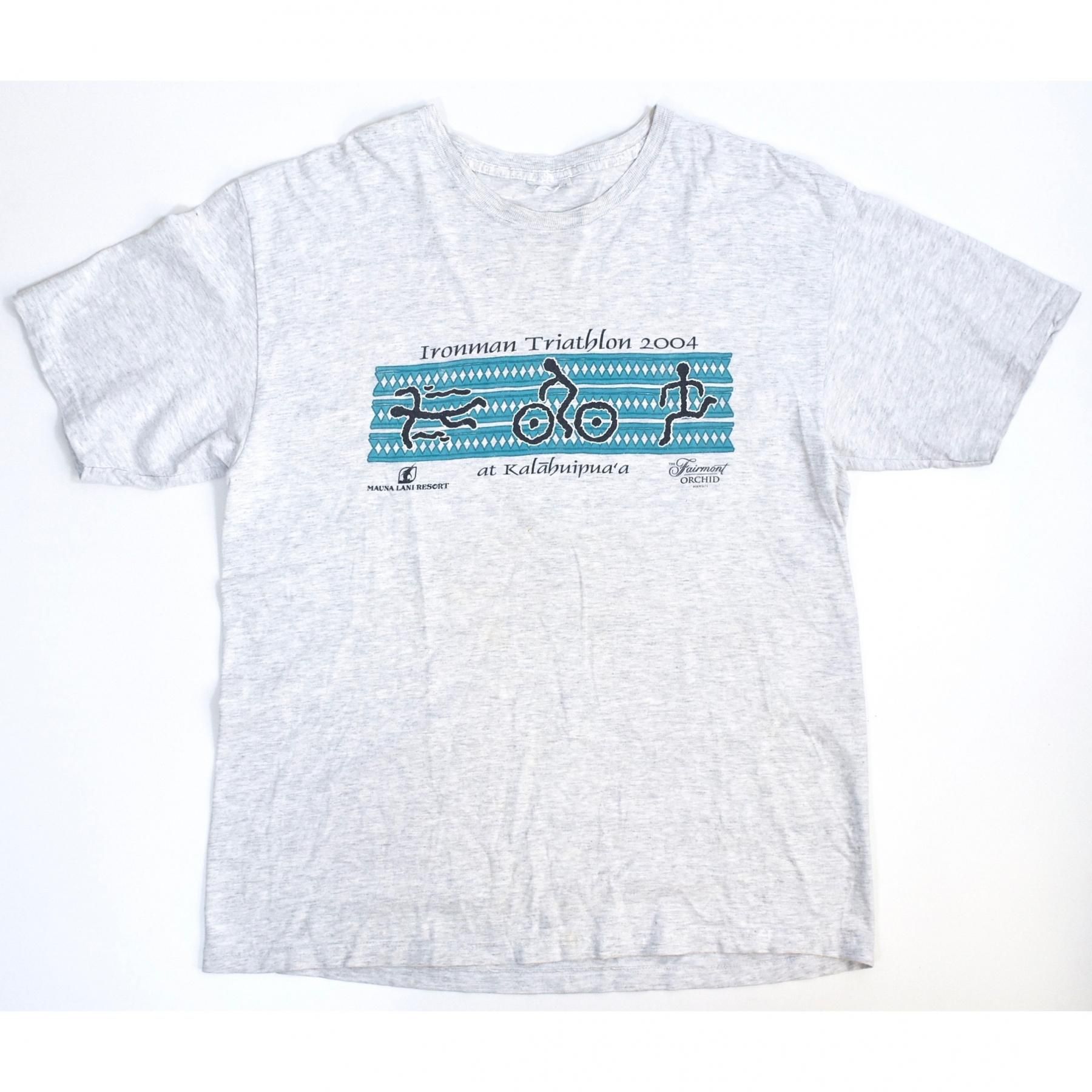 2004 Ironman Triathlon at Kalahuipua'a HAWAII 2-sided print Tee LXL Light gray
