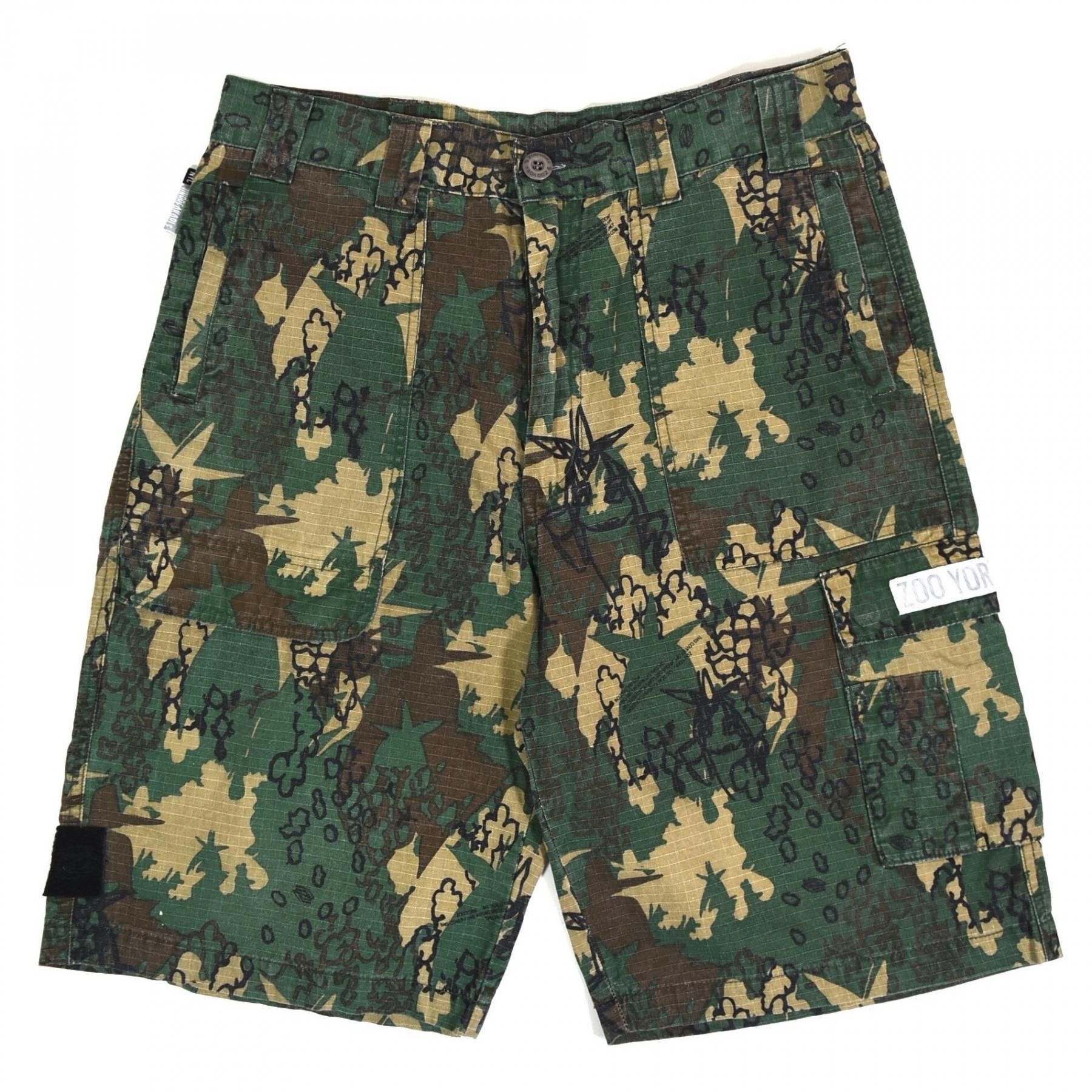 2001 ZOO YORK Cotton cargo shorts W32 Camo