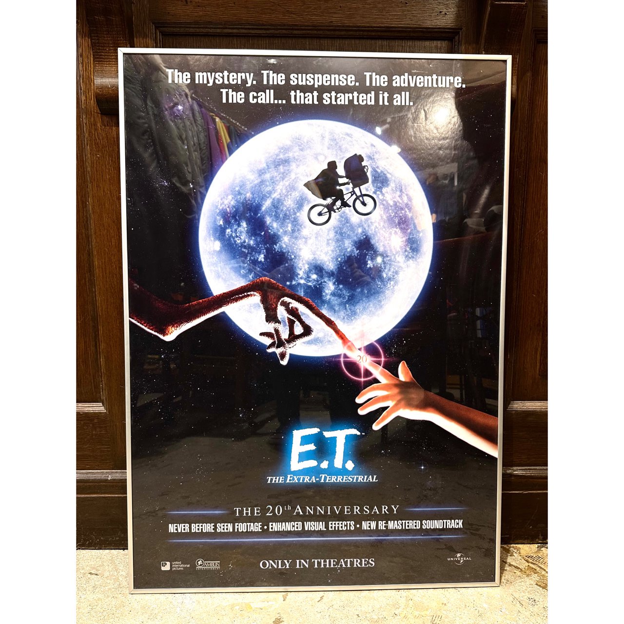 2002 E.T. Poster A1 size Design by pyramid PRINTED IN ENGLAND