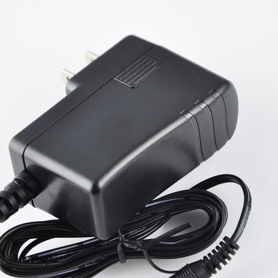 スイッチング式ACアダプター 12V 1A 最大出力12W - ACアダプター スイッチング式ACアダプター 12V 1A 最大出力12W - ACアダプター