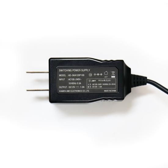 スイッチング式ACアダプター 12V 1A 最大出力12W センタープラス スイッチング式ACアダプター 12V 1A 最大出力12W センタープラス