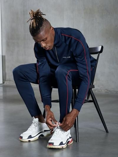 Jamesoncarter ジャージ セットアップ 通販 ネイビー レッド サイドパイピングデザイン ブランドロゴ入り ポリエステル素材 Jamesoncarter ジャージ セットアップ 通販 ネイビー レッド サイドパイピングデザイン ブランドロゴ入り ポリエステル素材