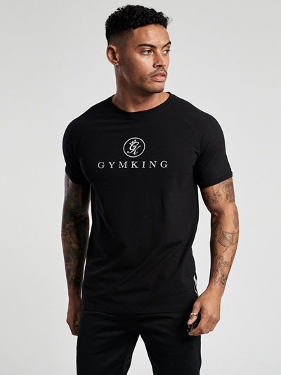 Gym King ジムウェア 半袖Tシャツ メンズ通販 | ブラック 反射性ブランドロゴ入り レギュラーフィット ポリエステル素材