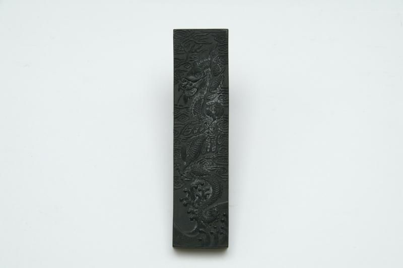 龍にこだわった書道用具（昭和のビンテージ特大龍型文鎮と龍の硯