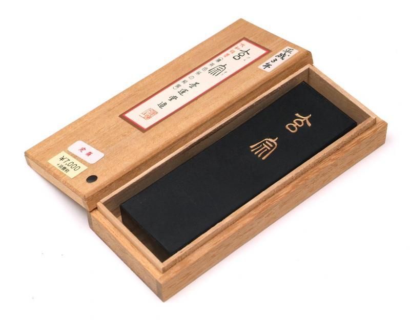 Amazon | 墨運堂 固形墨 大和雅墨 清尚 絵入 画墨 1.0丁型 08502