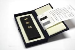 墨運堂 百選墨 No.17 『天楽』 定価 ¥67100(税込)｜書