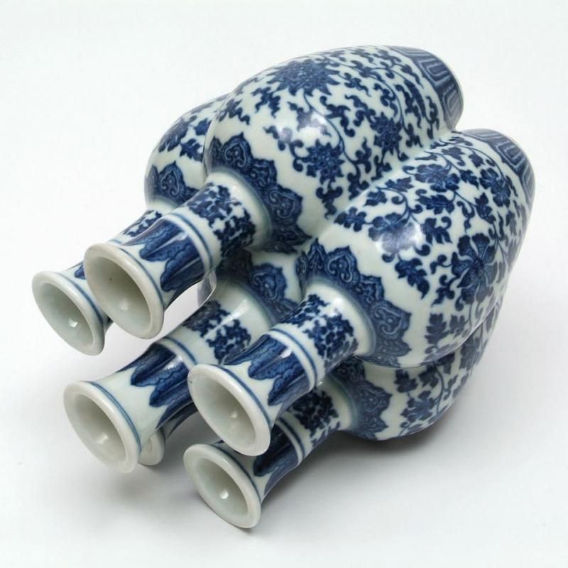 景徳鎮 青花纏枝花卉紋六連瓶 【一品物】 - 書道用具専門店 西本