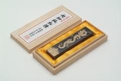 黄山松煙』　殿試策墨　徽歙曽素功尭千氏製 Yahoo!オークション -「黄山松煙 墨」の落札相場・落札価格