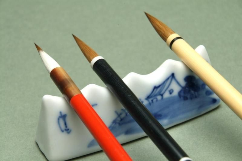 木製彫刻 筆 中国 唐木黄楊木彫刻 如意 筆置 C 7364E 中国 唐木黄楊