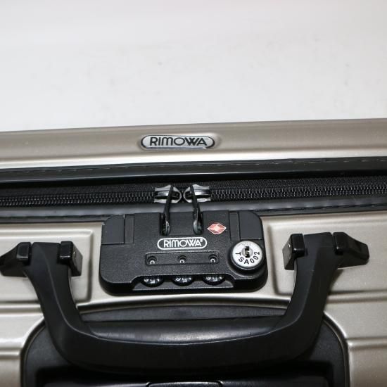 日本で唯一のリモワRIMOWAのスーツケース専門店です。東京都