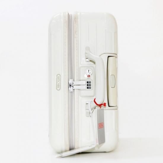 日本で唯一のリモワRIMOWAのスーツケース専門店です。東京都