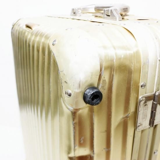 【希少品】RIMOWA ビューティケース トパーズステルス 11L ゴールド 希少品】RIMOWA ビューティケース トパーズステルス 11L ゴールド