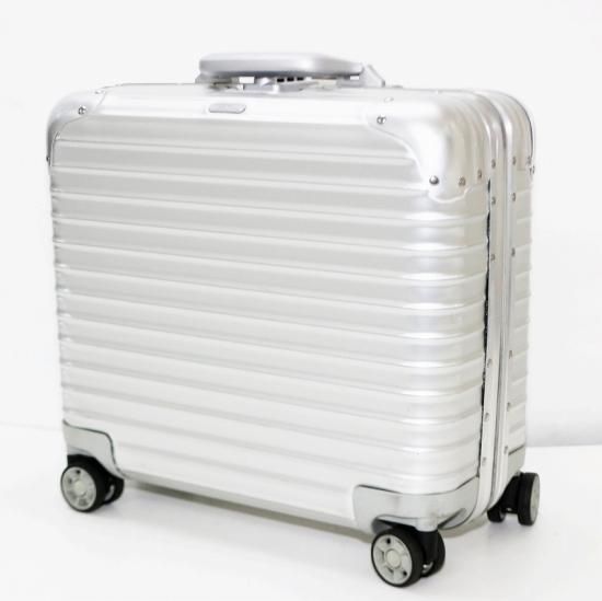 日本で唯一のリモワRIMOWAのスーツケース専門店です。東京都