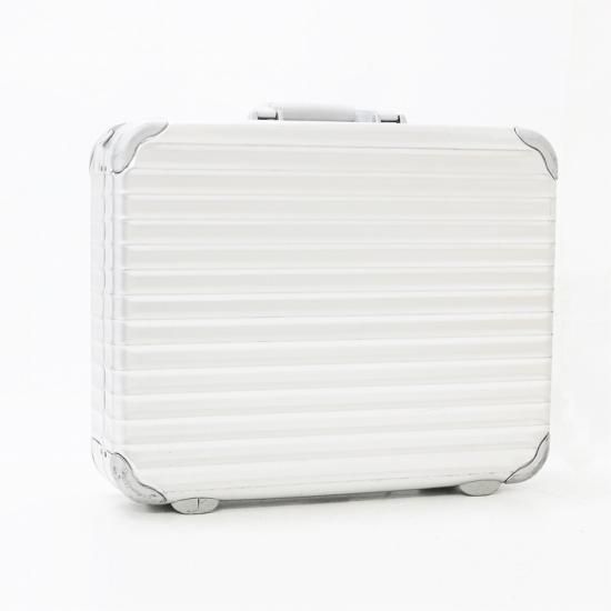 【激レア美品】RIMOWAリモワトパーズ A3スリムアタッシュ 日本未入荷モデル