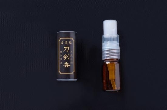 刀剣香 日光一文字 刀剣香 日光一文字 小（1ml） - （公財）福岡市文化芸術振興財団