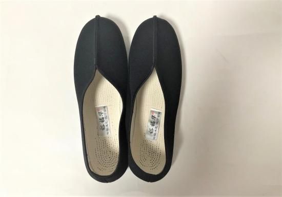 YU FU HUA /KUNG FU SHOES CENTER-SEAM                                        