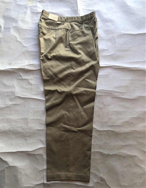 FARAH / TWO-TUCK WIDE TAPERED PANTHS CHINO