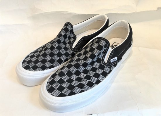 VANS / Clasic Slip-On