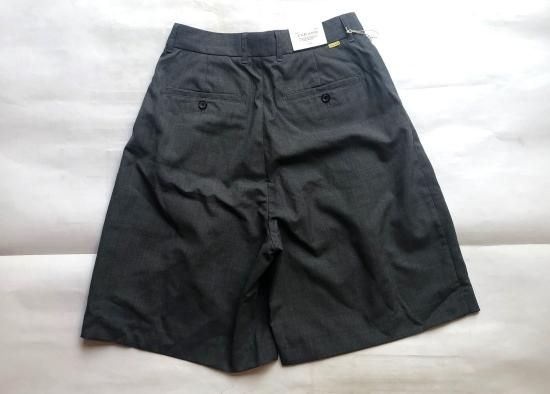 FARAH / Two Tuck Wide Shorts