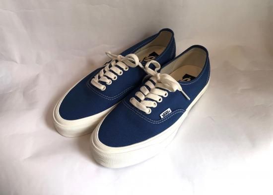 VANS / W Mte Authentic Reissue 44