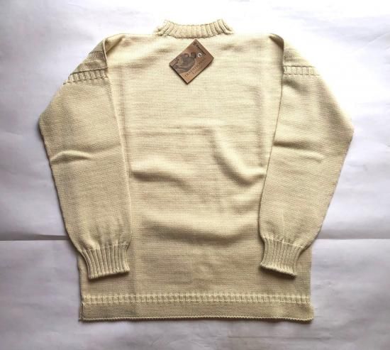 GUERNSEY WOOLENS / Traditional Neck