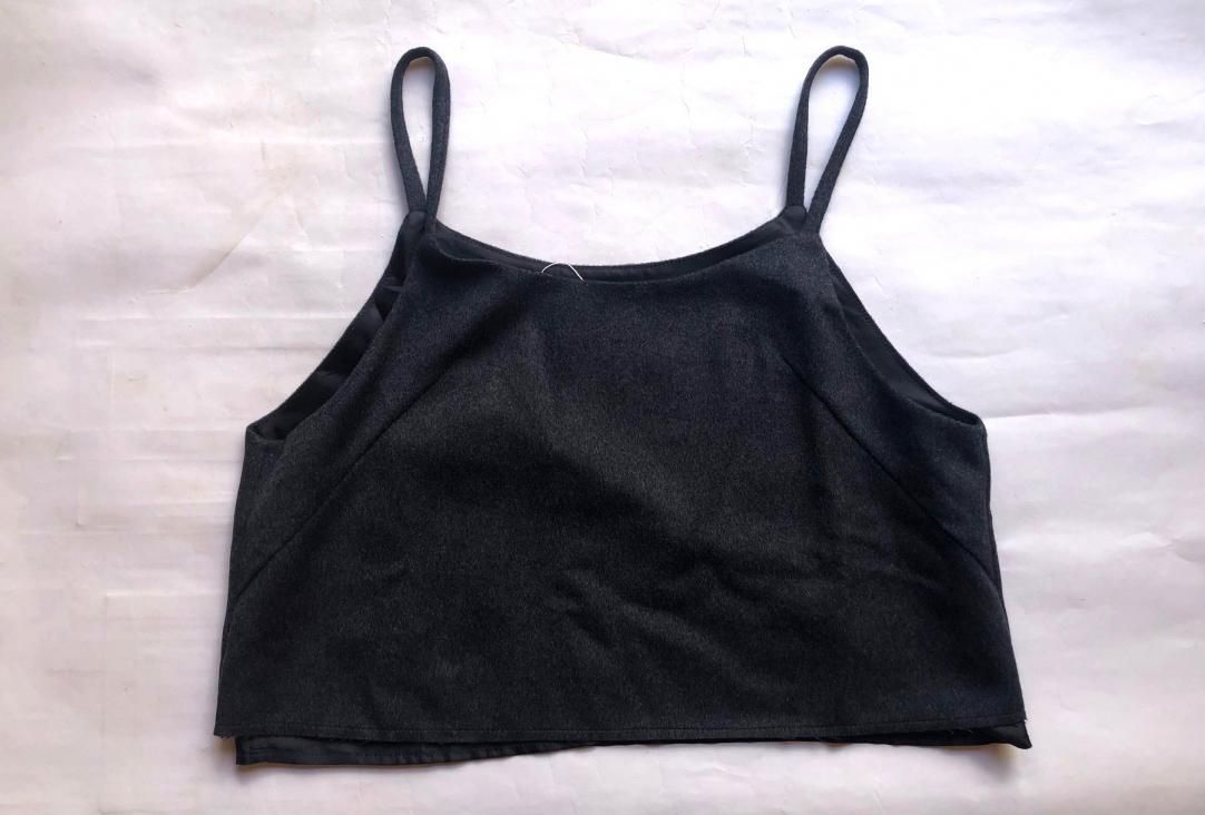 HONNETE/Strap Top
