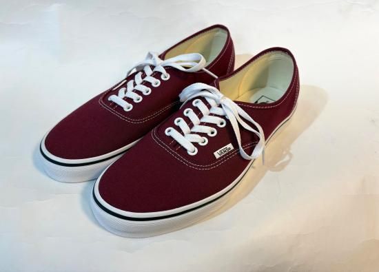 VANS / Authentic