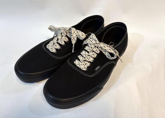 VANS / Authentic
