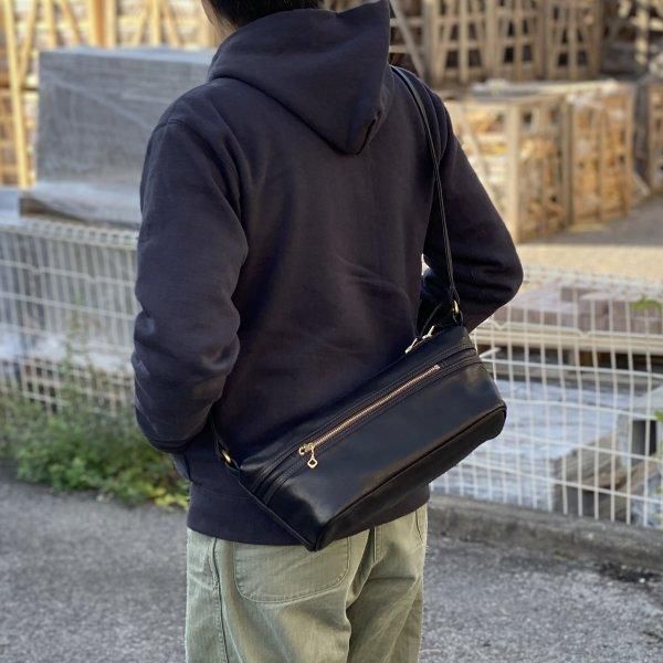 ワイツーレザー BG-02 HORSE HIDE SHOULDER BAG ホースハイド ワイツーレザー BG-02 HORSE HIDE SHOULDER BAG ホースハイド