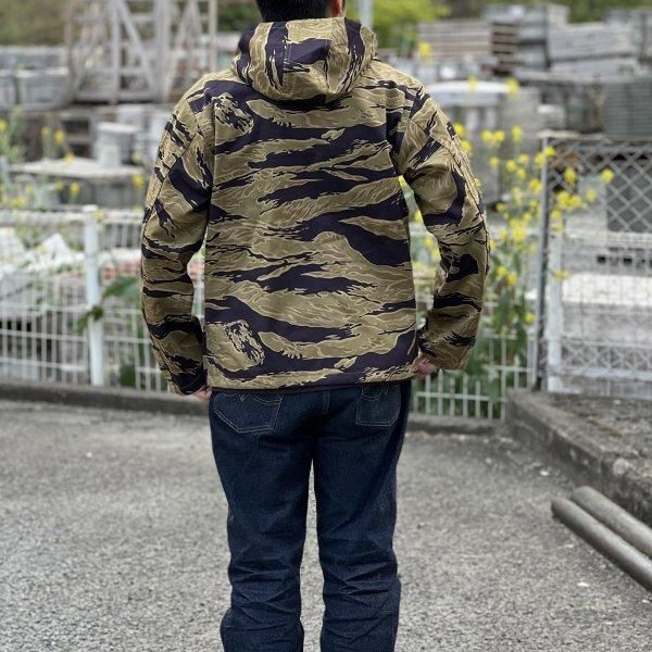 ザ リアルマッコイズ MJ24004 TIGER CAMOUFLAGE PARKA / ADVISOR ザ リアルマッコイズ MJ24004 TIGER CAMOUFLAGE PARKA / ADVISOR
