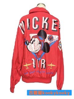 Disney   ナイロンジャケット　ミッキー　赤