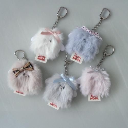 <img class='new_mark_img1' src='https://img.shop-pro.jp/img/new/icons9.gif' style='border:none;display:inline;margin:0px;padding:0px;width:auto;' />NEON MOON | Tiny Dusty Keyring