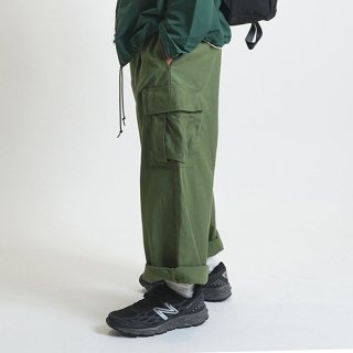 <img class='new_mark_img1' src='https://img.shop-pro.jp/img/new/icons1.gif' style='border:none;display:inline;margin:0px;padding:0px;width:auto;' />WIDE CARGO PANTS
