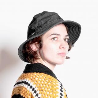 <img class='new_mark_img1' src='https://img.shop-pro.jp/img/new/icons1.gif' style='border:none;display:inline;margin:0px;padding:0px;width:auto;' />MESH HUNTER HAT
