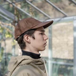 <img class='new_mark_img1' src='https://img.shop-pro.jp/img/new/icons1.gif' style='border:none;display:inline;margin:0px;padding:0px;width:auto;' />LEATHER 6 PANEL CAP