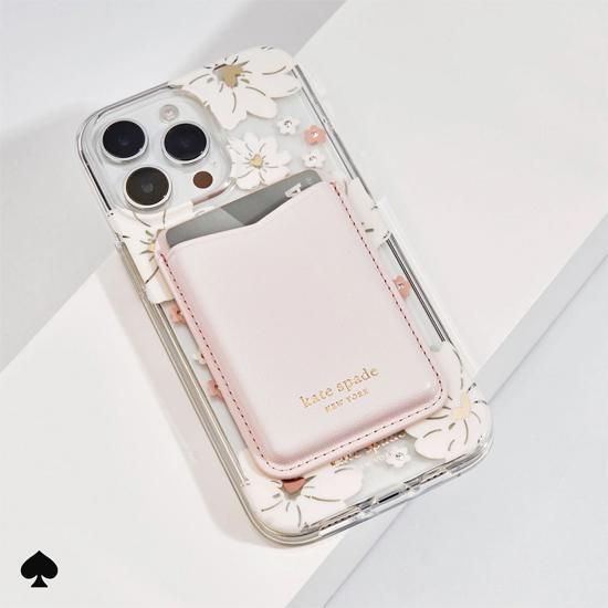 iPhoneのMagSafe®機能を使用したカードホルダー