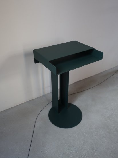 NEW TENDENCY - META SIDE TABLE / DARK GREEN - I SEE ALL