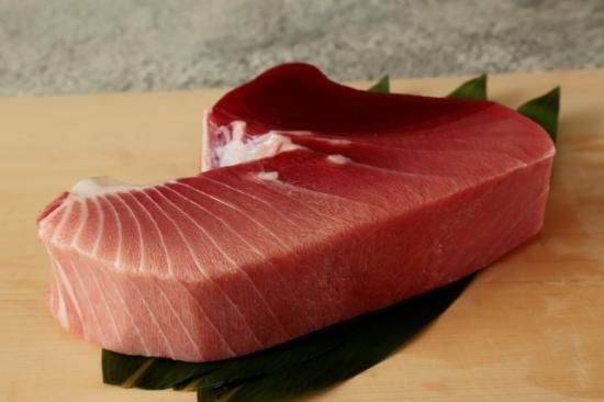 2-11 天然南まぐろブロック（大トロ付き） - 焼津マルイリ直売所／株式