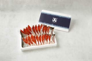 14-2　天然塩紅鮭（甘口）姿切り 2kg