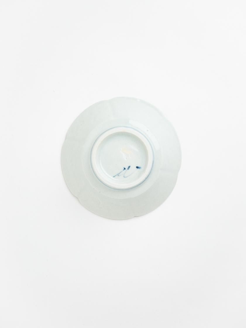 染付陽刻唐文輪花小鉢 佐藤もも子 Aelu Online Shop 染付陽刻唐文輪花小鉢 佐藤もも子 Aelu Online Shop