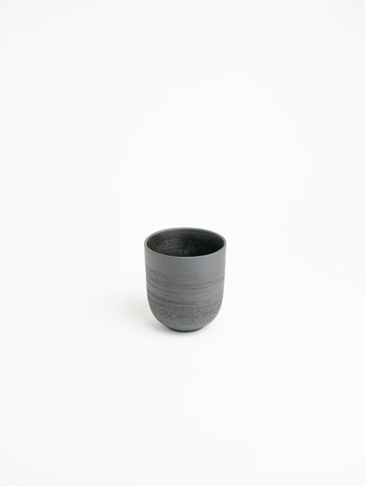 black U cup / Saeam Kwon