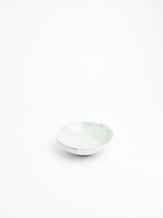 白化粧炭化浅鉢 / 四海大