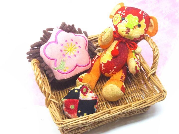 花楽堂オリジナル ちりめんテディベア クマのかご盛りギフトセット 中 花楽堂 Karakudo