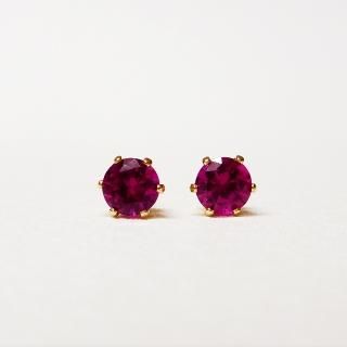合成ルビー・ピアス　４mm（1ペア）