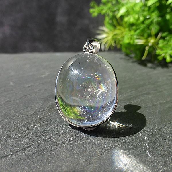 アイリスクォーツ（虹入り水晶）ペンダントトップ No.1 - Crystal Life
