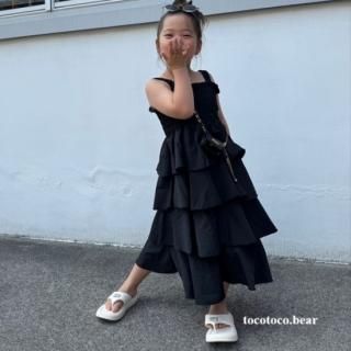 <img class='new_mark_img1' src='https://img.shop-pro.jp/img/new/icons56.gif' style='border:none;display:inline;margin:0px;padding:0px;width:auto;' />tiered cami onepiece 