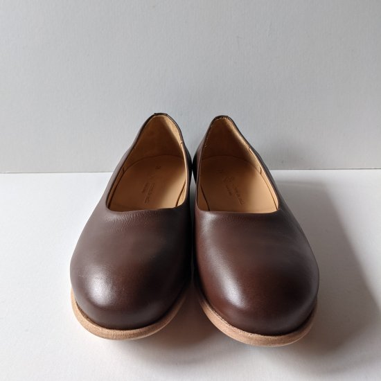 <img class='new_mark_img1' src='https://img.shop-pro.jp/img/new/icons55.gif' style='border:none;display:inline;margin:0px;padding:0px;width:auto;' />maison de soil  PLAIN TOE PUMPS