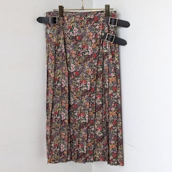 <img class='new_mark_img1' src='https://img.shop-pro.jp/img/new/icons47.gif' style='border:none;display:inline;margin:0px;padding:0px;width:auto;' />O'NEIL OF DUBLIN  COTTON LIBERTY LOW WAIST PLEATS WRAP SKIRT (WITH PIN)